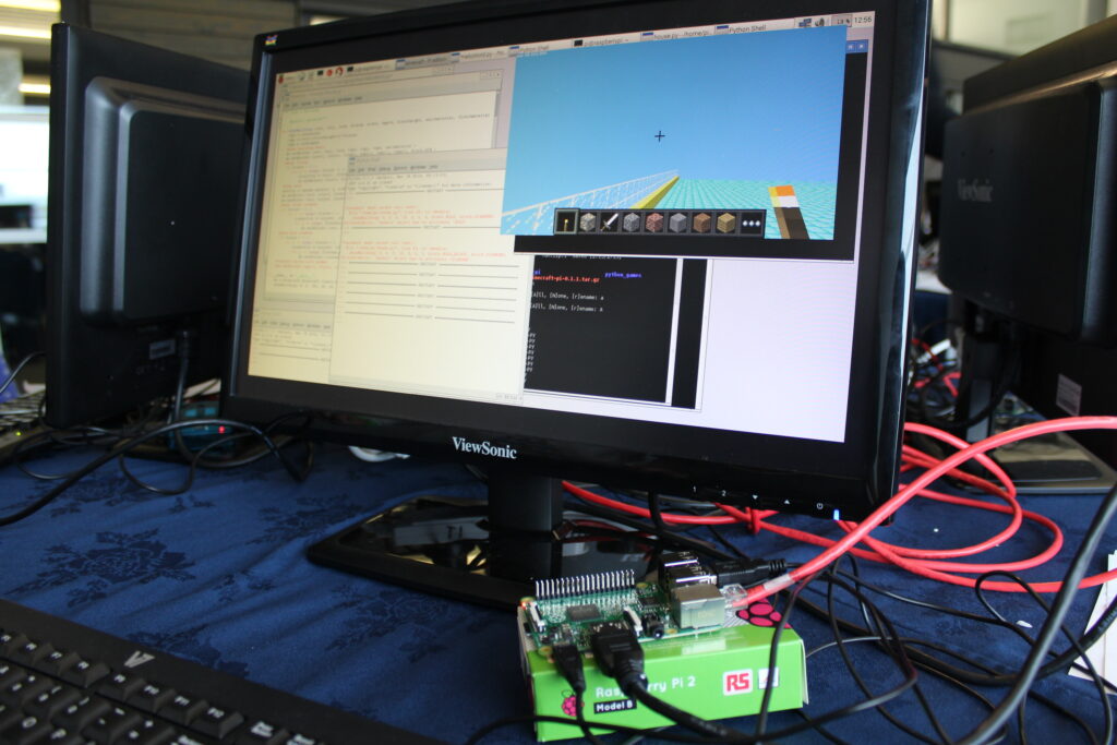 Hacking Minecraft with Raspberry Pi