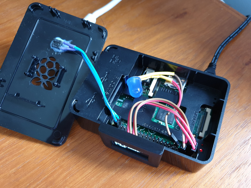 Pi-Hole status screen internal wiring